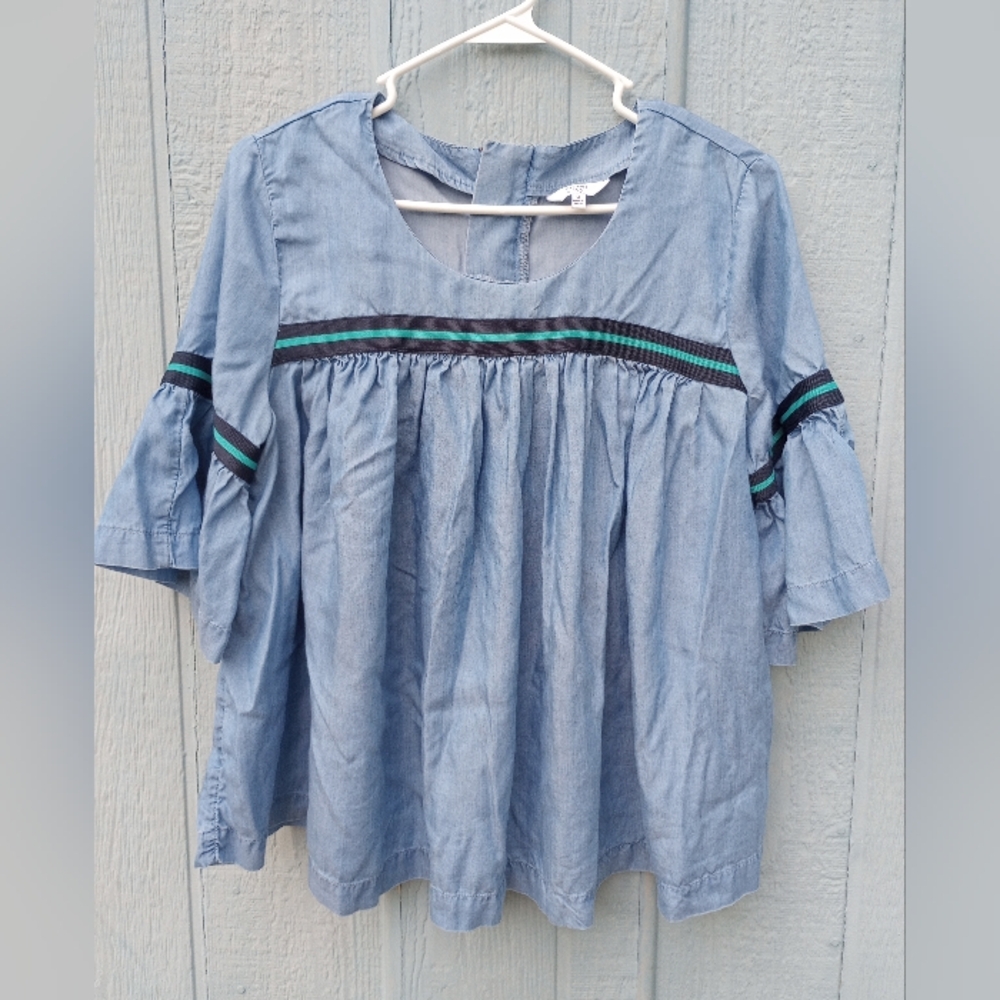 Crown & Ivy Peasant Top Medium